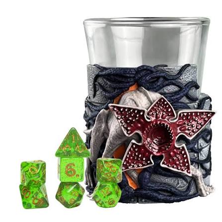 Stranger Things Mini Dice Cup: Demodog & Dart